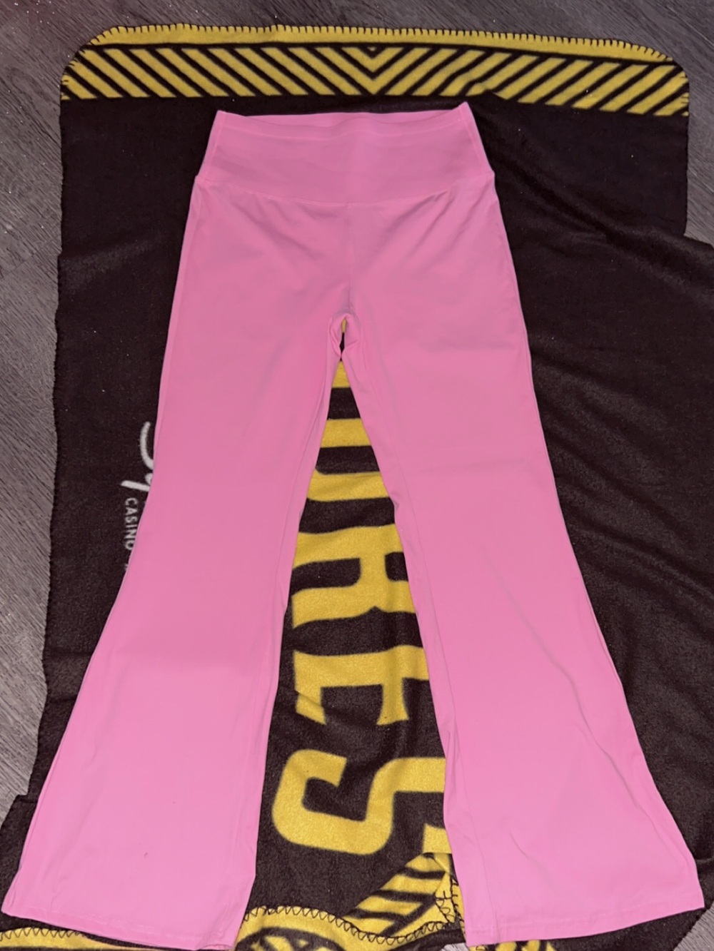 New Mix Pink Flared Leggings